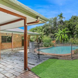 1 Ficus Close, Redlynch, QLD 4870 AUS