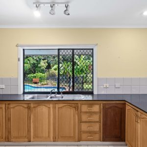 1 Ficus Close, Redlynch, QLD 4870 AUS