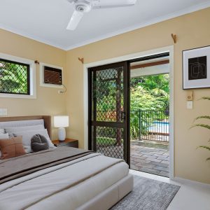1 Ficus Close, Redlynch, QLD 4870 AUS