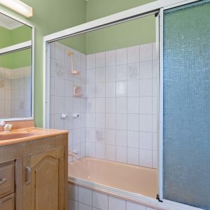 1 Ficus Close, Redlynch, QLD 4870 AUS