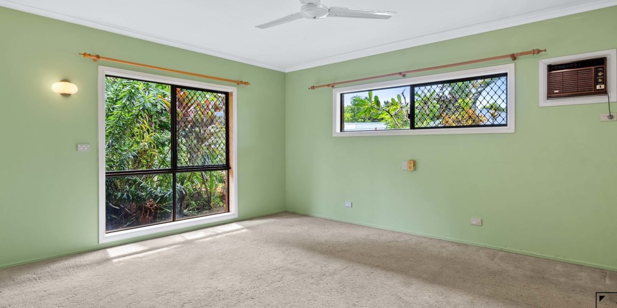1 Ficus Close, Redlynch, QLD 4870 AUS