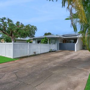 1/3 Agincourt Close, Clifton Beach, QLD 4879 AUS
