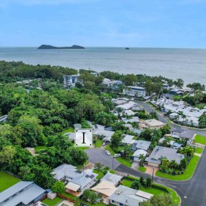 1/3 Agincourt Close, Clifton Beach, QLD 4879 AUS