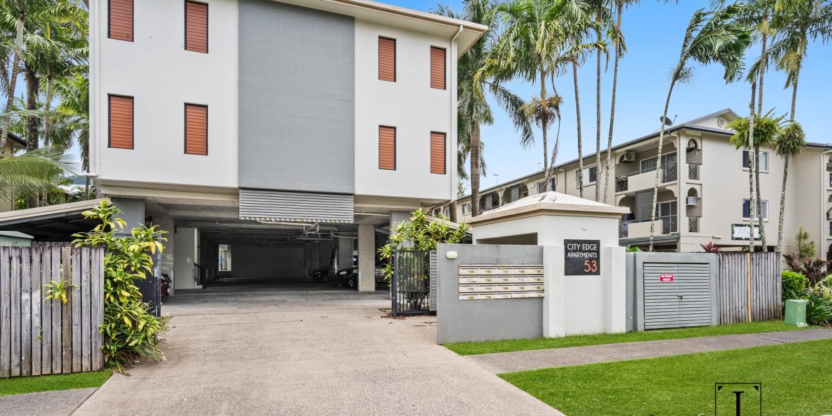 204/53 McCormack Street, Manunda, QLD 4870 AUS