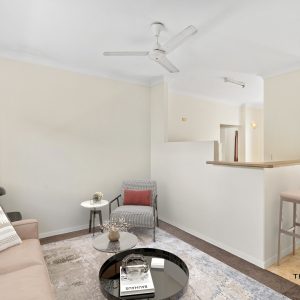 204/53 McCormack Street, Manunda, QLD 4870 AUS