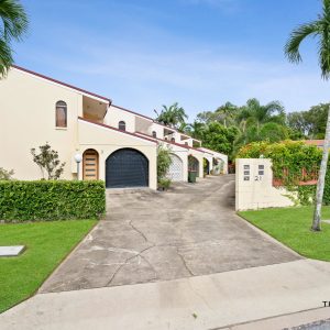 5/21 Mimosa Street, Holloways Beach, QLD 4878 AUS