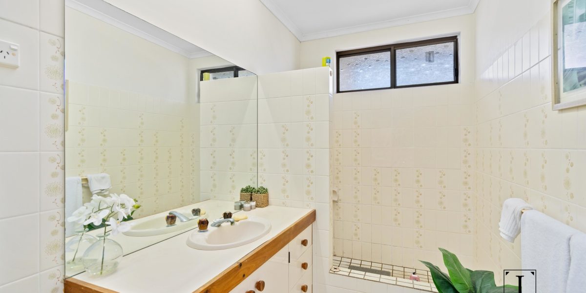 5/21 Mimosa Street, Holloways Beach, QLD 4878 AUS