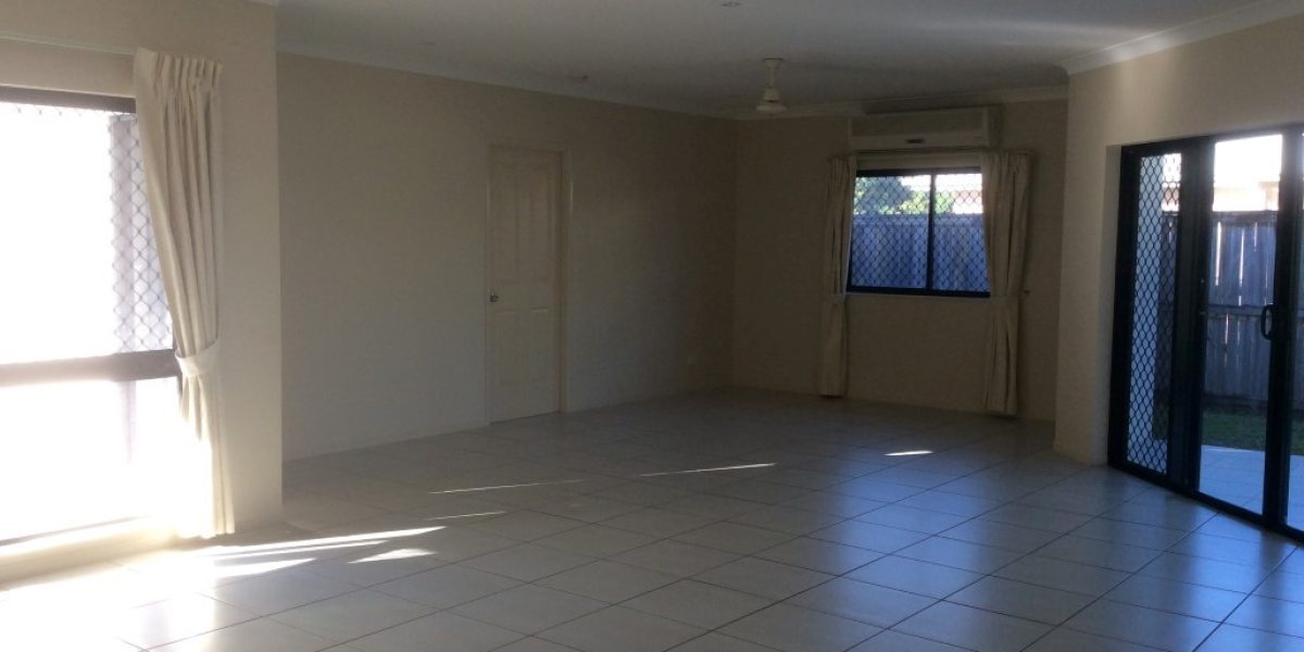 11 Norfolk Close, Holloways Beach, QLD 4878 AUS