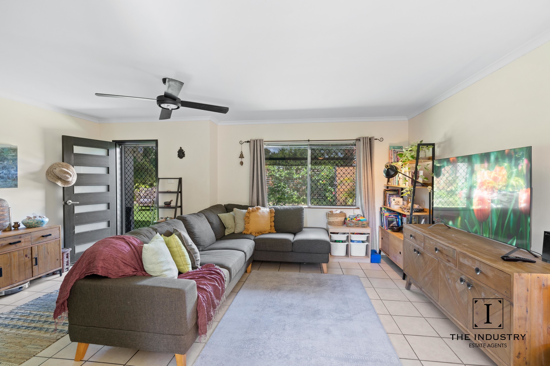 1/534 Varley Street, Yorkeys Knob, QLD 4878 AUS