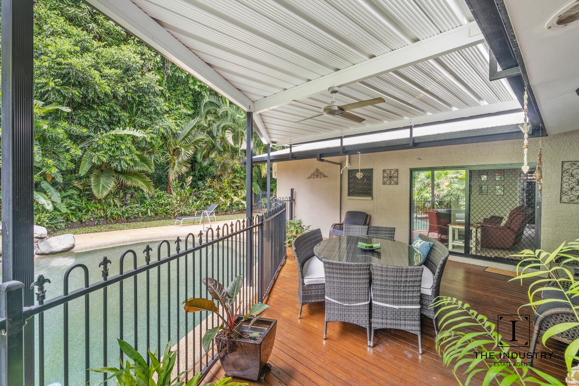 16 Trinidad Close, Trinity Beach, QLD 4879 AUS