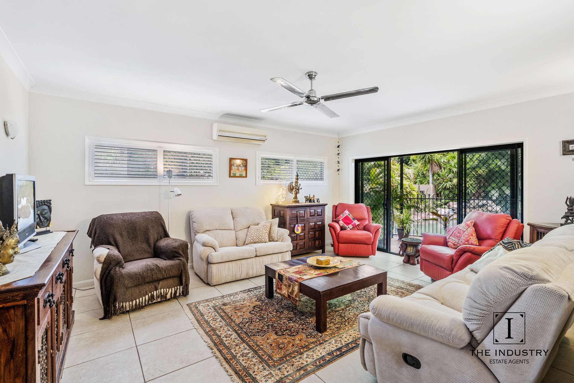 16 Trinidad Close, Trinity Beach, QLD 4879 AUS