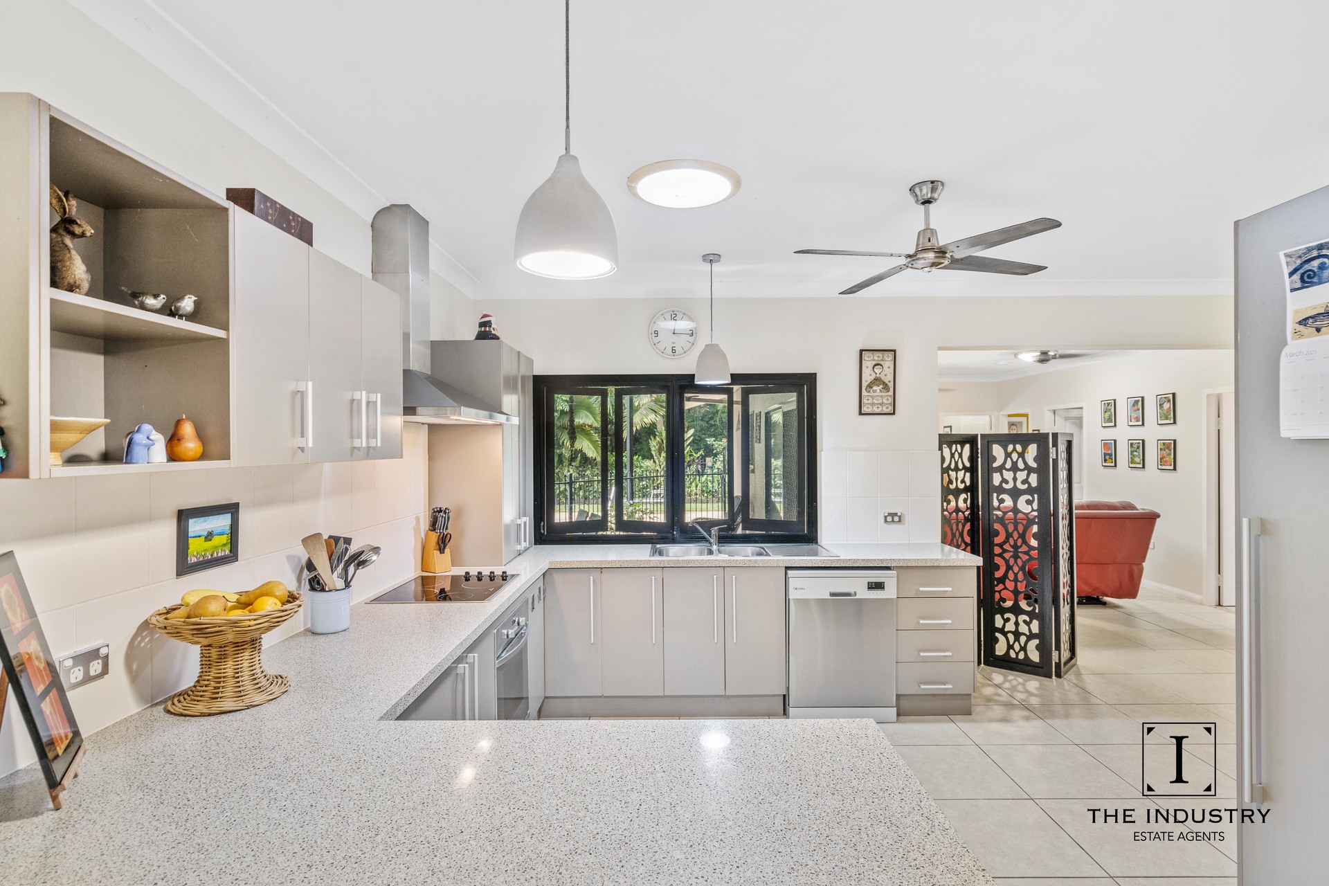 16 Trinidad Close, Trinity Beach, QLD 4879 AUS