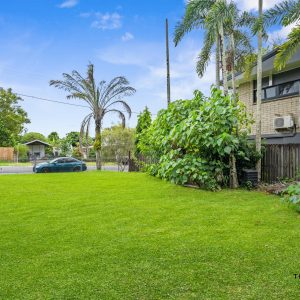 112-114 Swallow Street, Mooroobool, QLD 4870 AUS