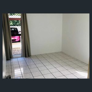 2/19 Pioneer Street, Manoora, QLD 4870 AUS