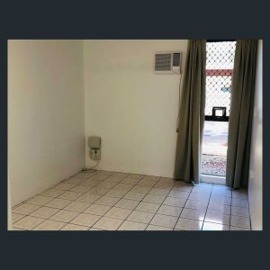 2/19 Pioneer Street, Manoora, QLD 4870 AUS