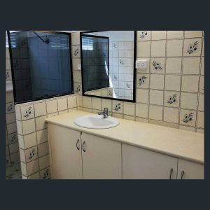 2/19 Pioneer Street, Manoora, QLD 4870 AUS