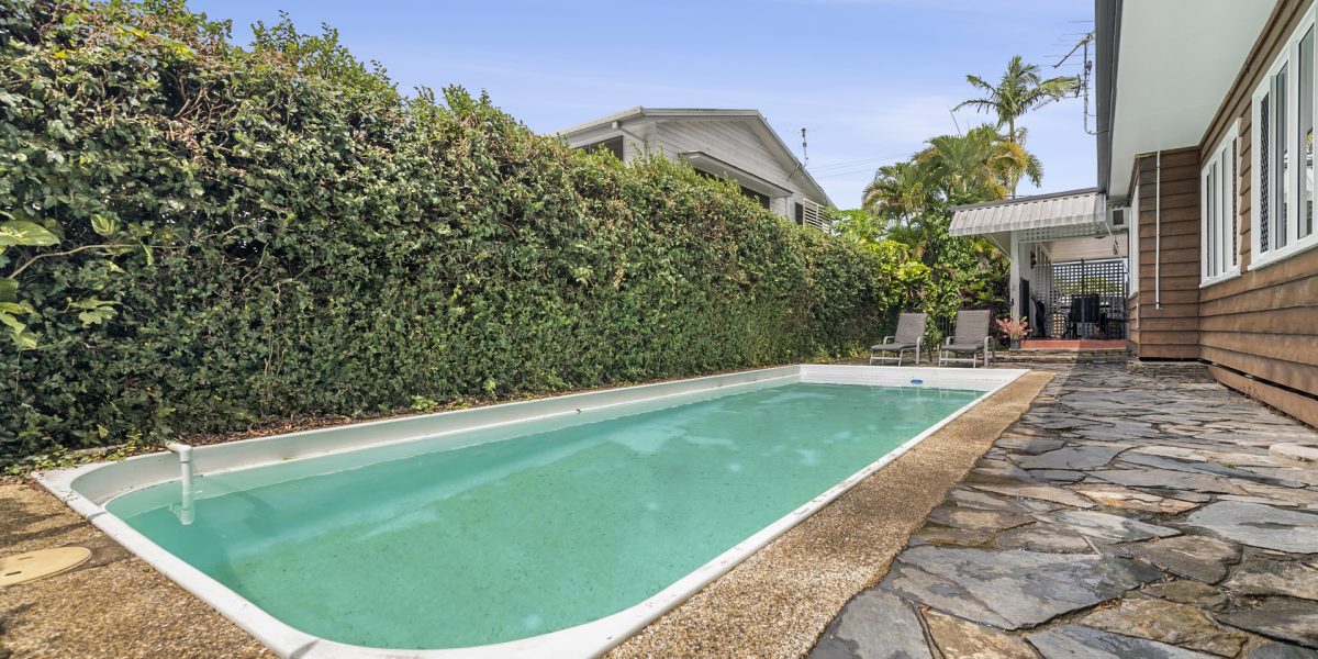 212 Greenslopes Street, Edge Hill, QLD 4870 AUS