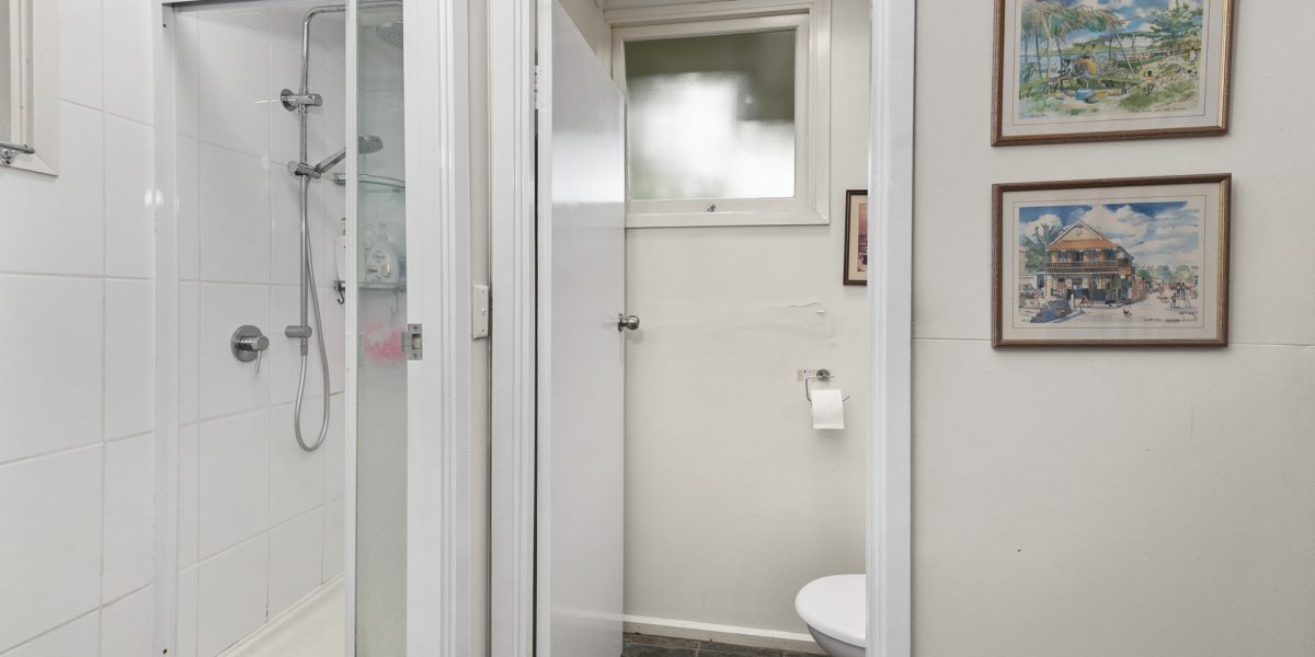 212 Greenslopes Street, Edge Hill, QLD 4870 AUS
