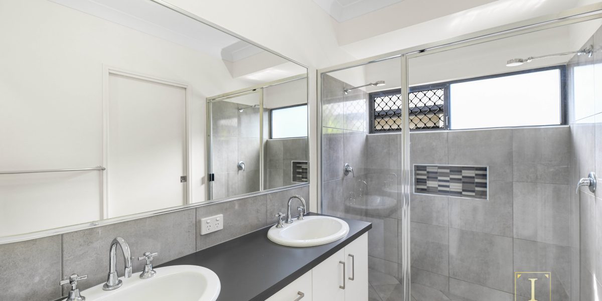 12 Munburra Parade, Smithfield, QLD 4878 AUS