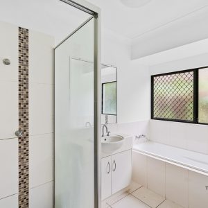 14 Bundey Street, Bentley Park, QLD 4869 AUS