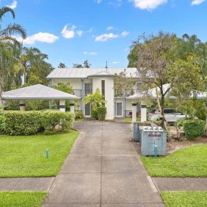 1/9 Ingham Court, Mooroobool, QLD 4870 AUS