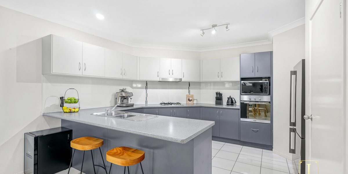 16 Petrie Close, Kewarra Beach, QLD 4879 AUS