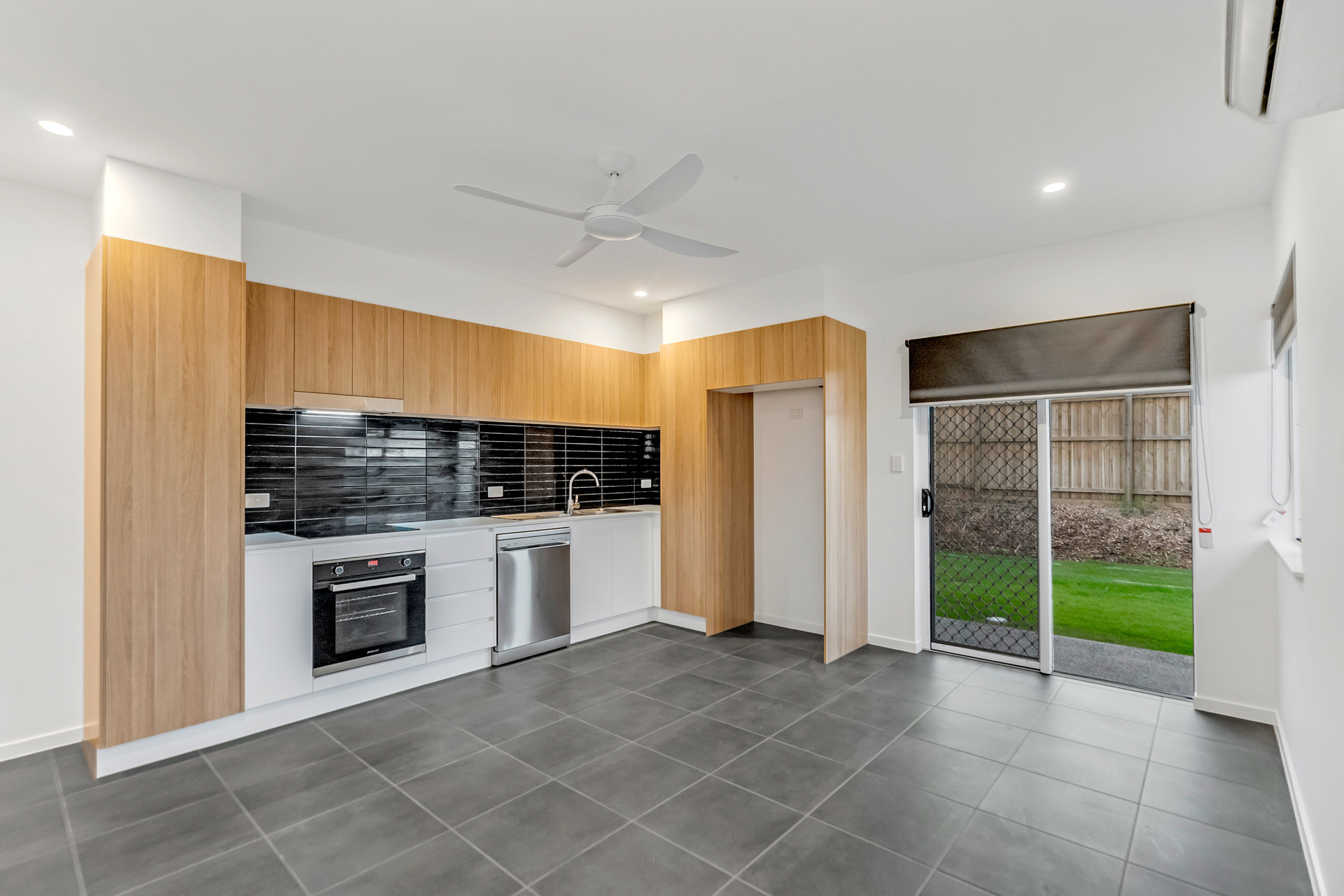 32b Macaranga Road, Bentley Park, QLD 4869 AUS