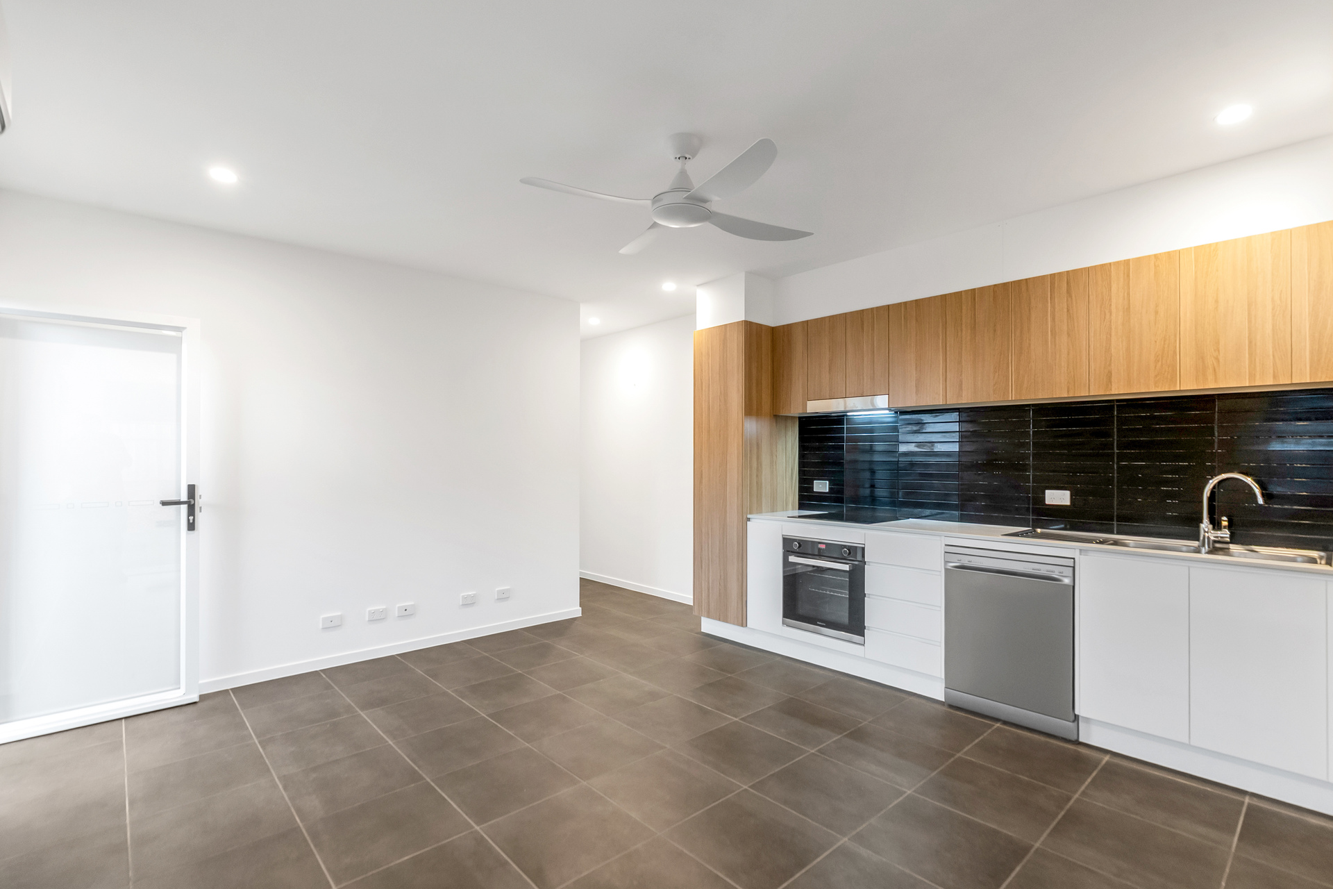 32b Macaranga Road, Bentley Park, QLD 4869 AUS