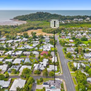 1 Como Close, Kewarra Beach, QLD 4879 AUS