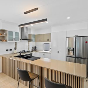 1 Como Close, Kewarra Beach, QLD 4879 AUS