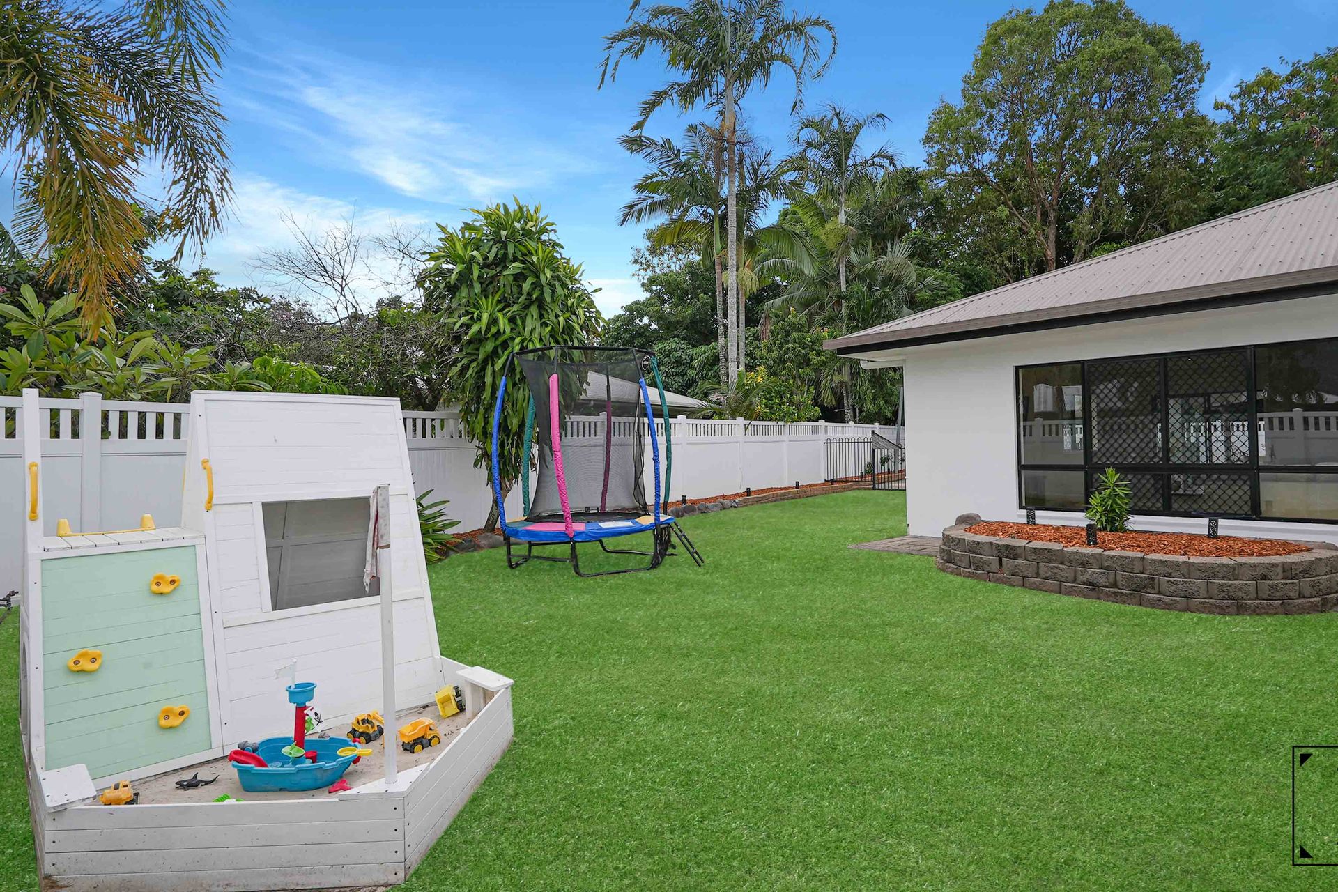17 Vetiver Street, Trinity Park, QLD 4879 AUS