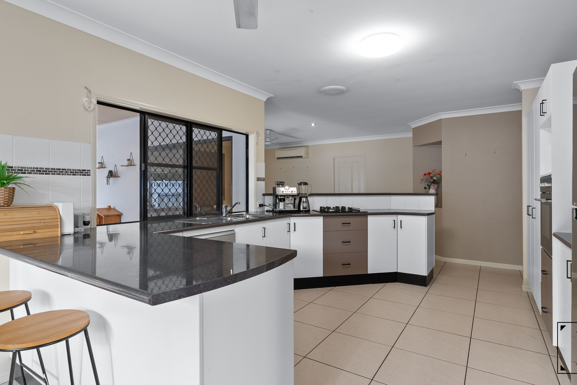 17 Vetiver Street, Trinity Park, QLD 4879 AUS