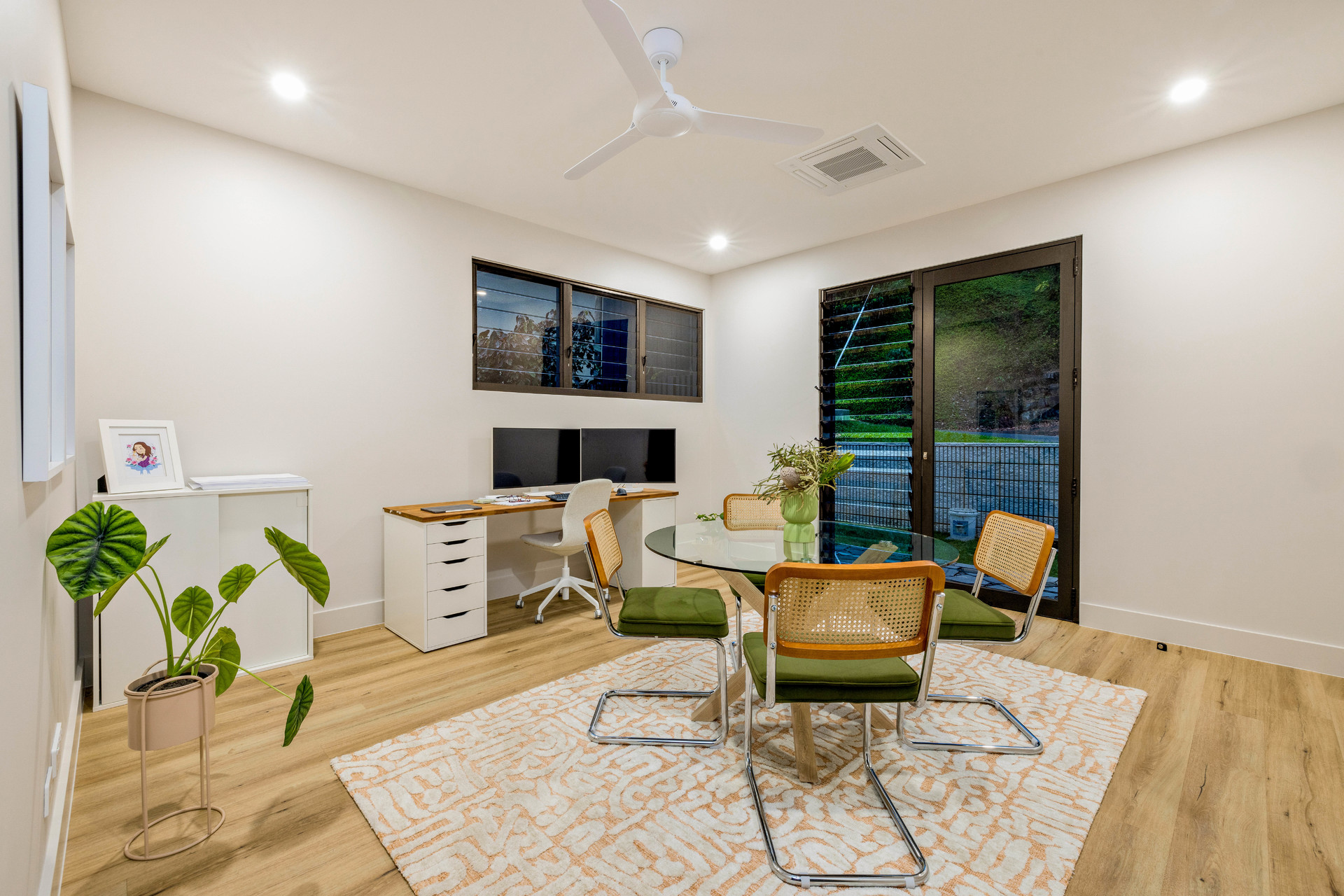 254 Toogood Road, Bayview Heights, QLD 4868 AUS