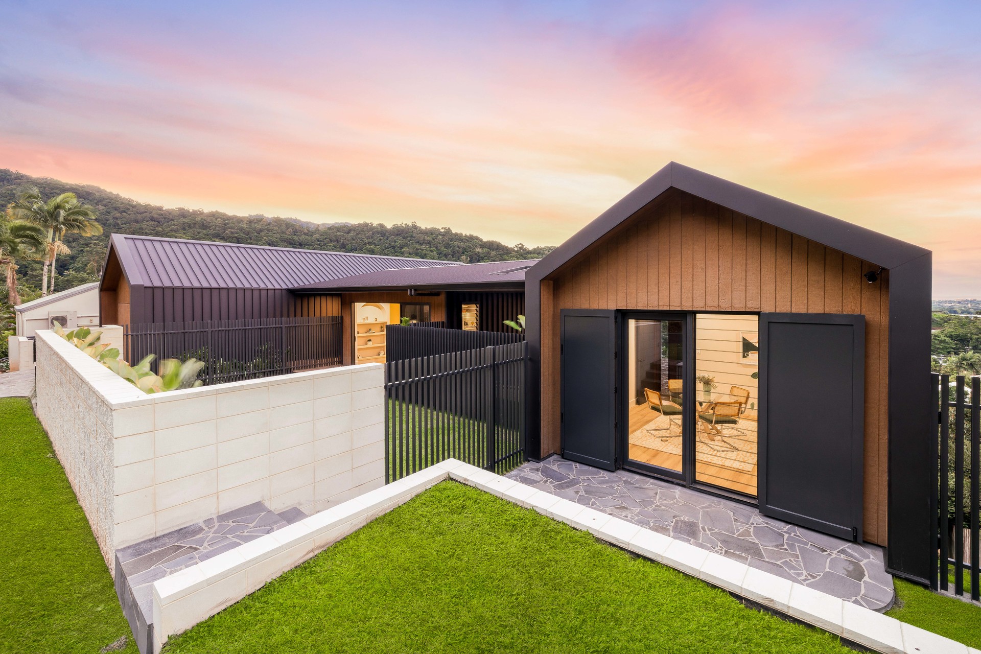 254 Toogood Road, Bayview Heights, QLD 4868 AUS