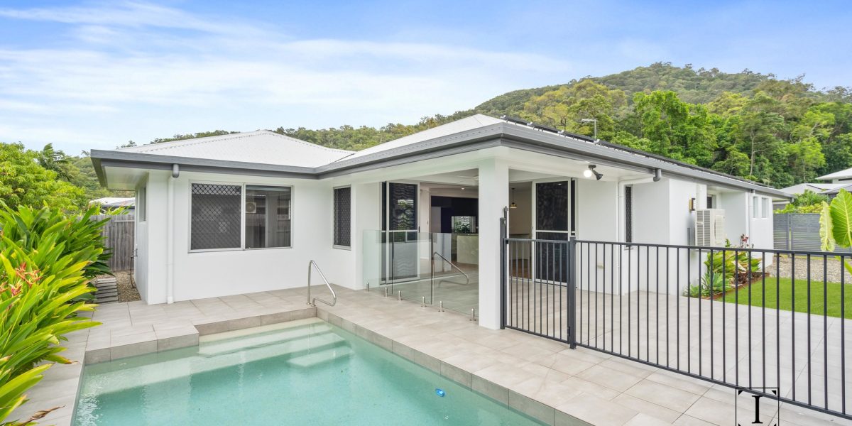 10 Flow Close, Trinity Beach, QLD 4879 AUS