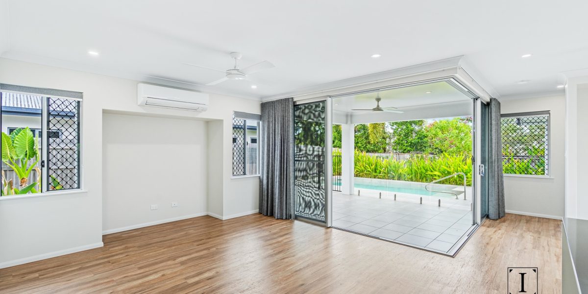 10 Flow Close, Trinity Beach, QLD 4879 AUS