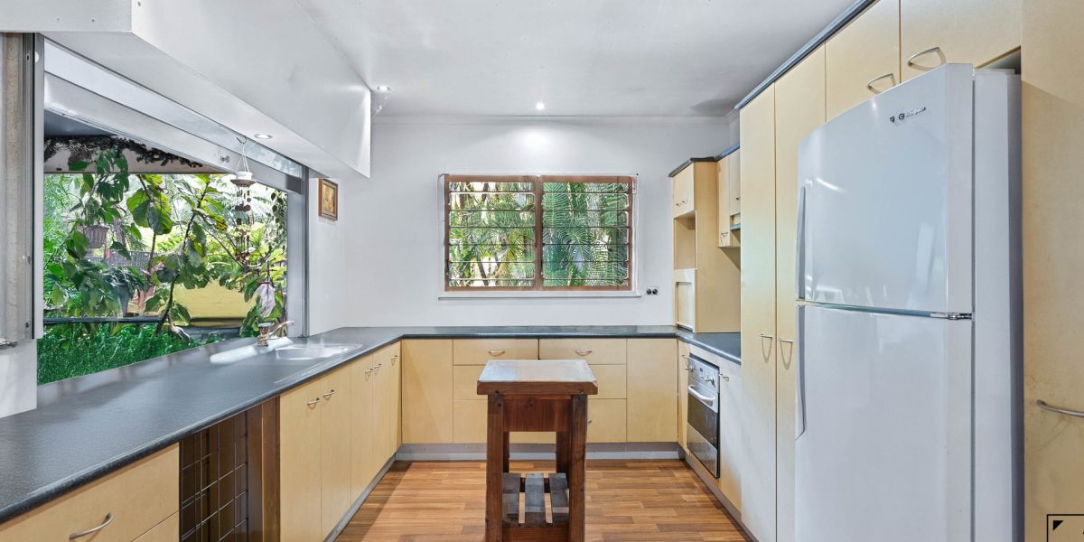 25 Barang Street, Kuranda, QLD 4881 AUS