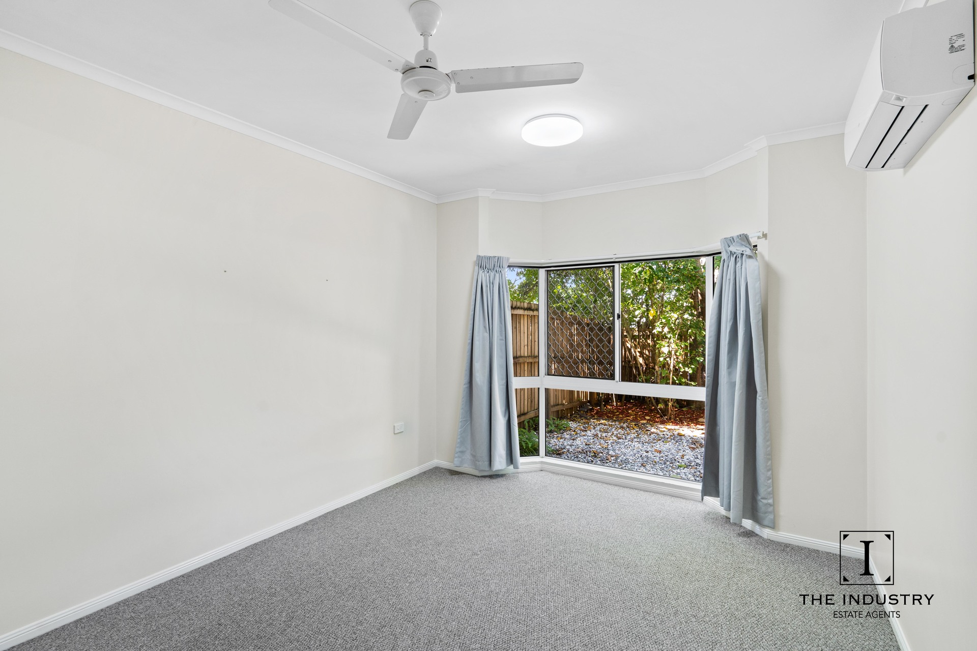 13/77-81 Pease Street, Manoora, QLD 4870 AUS