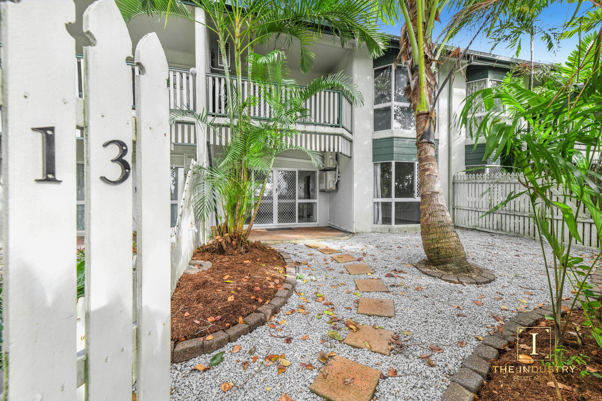 13/77-81 Pease Street, Manoora, QLD 4870 AUS
