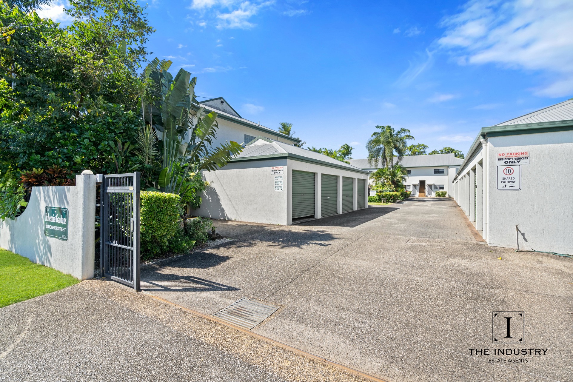 13/77-81 Pease Street, Manoora, QLD 4870 AUS
