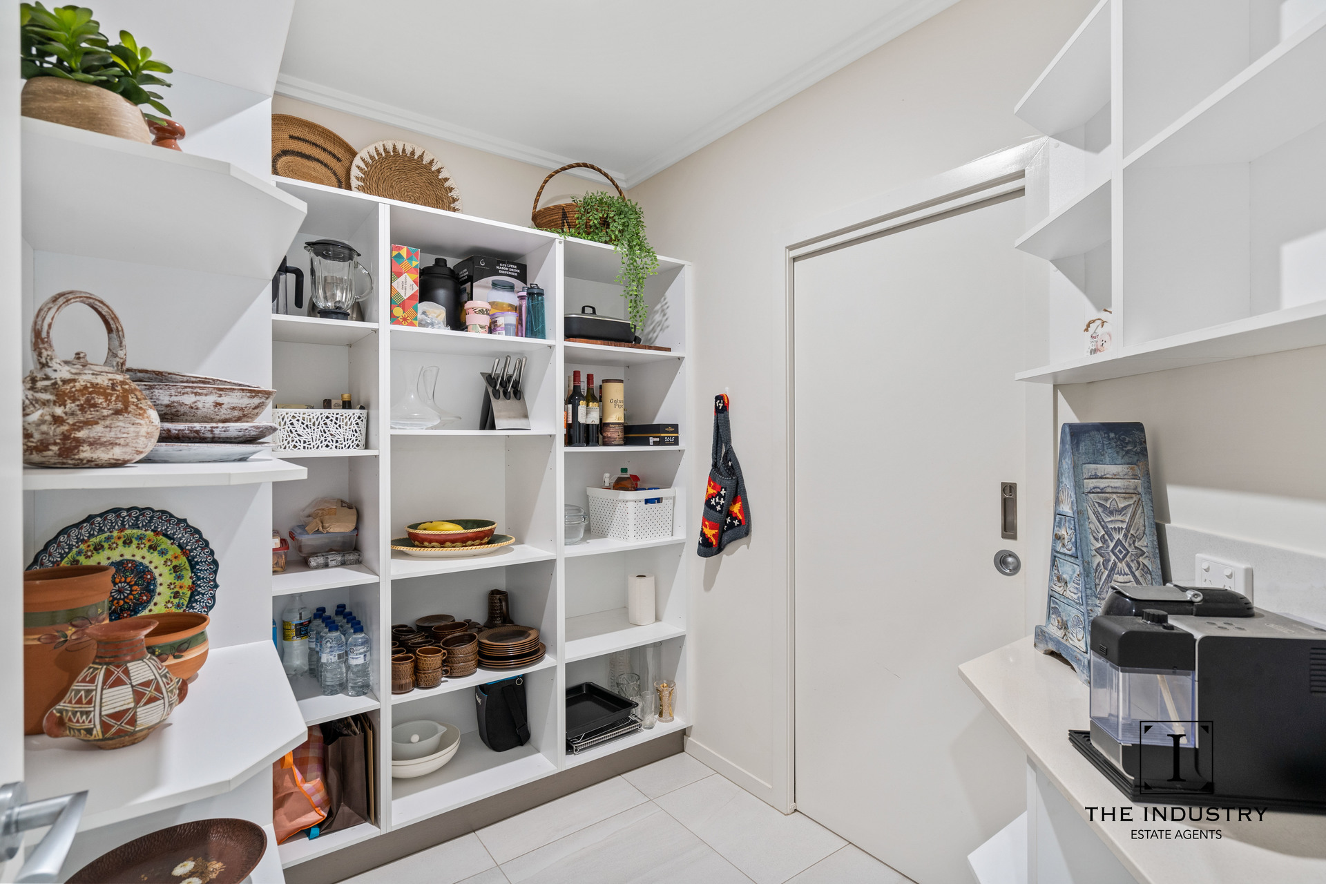 1 Flow Close, Trinity Beach, QLD 4879 AUS