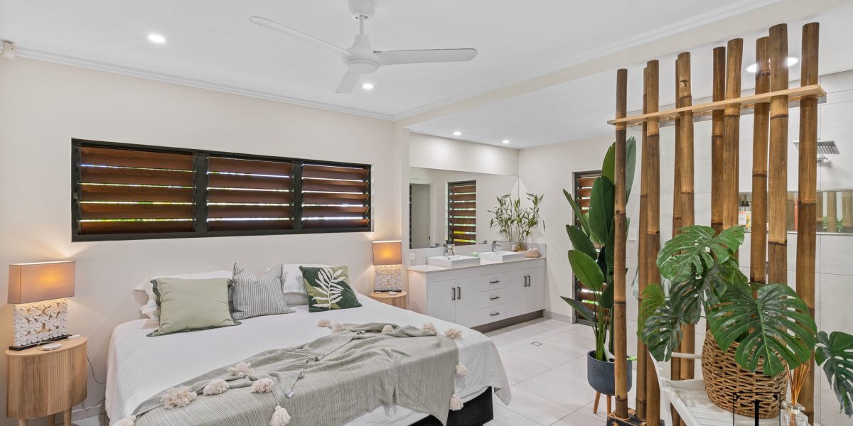 1 Flow Close, Trinity Beach, QLD 4879 AUS