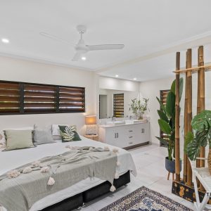 1 Flow Close, Trinity Beach, QLD 4879 AUS