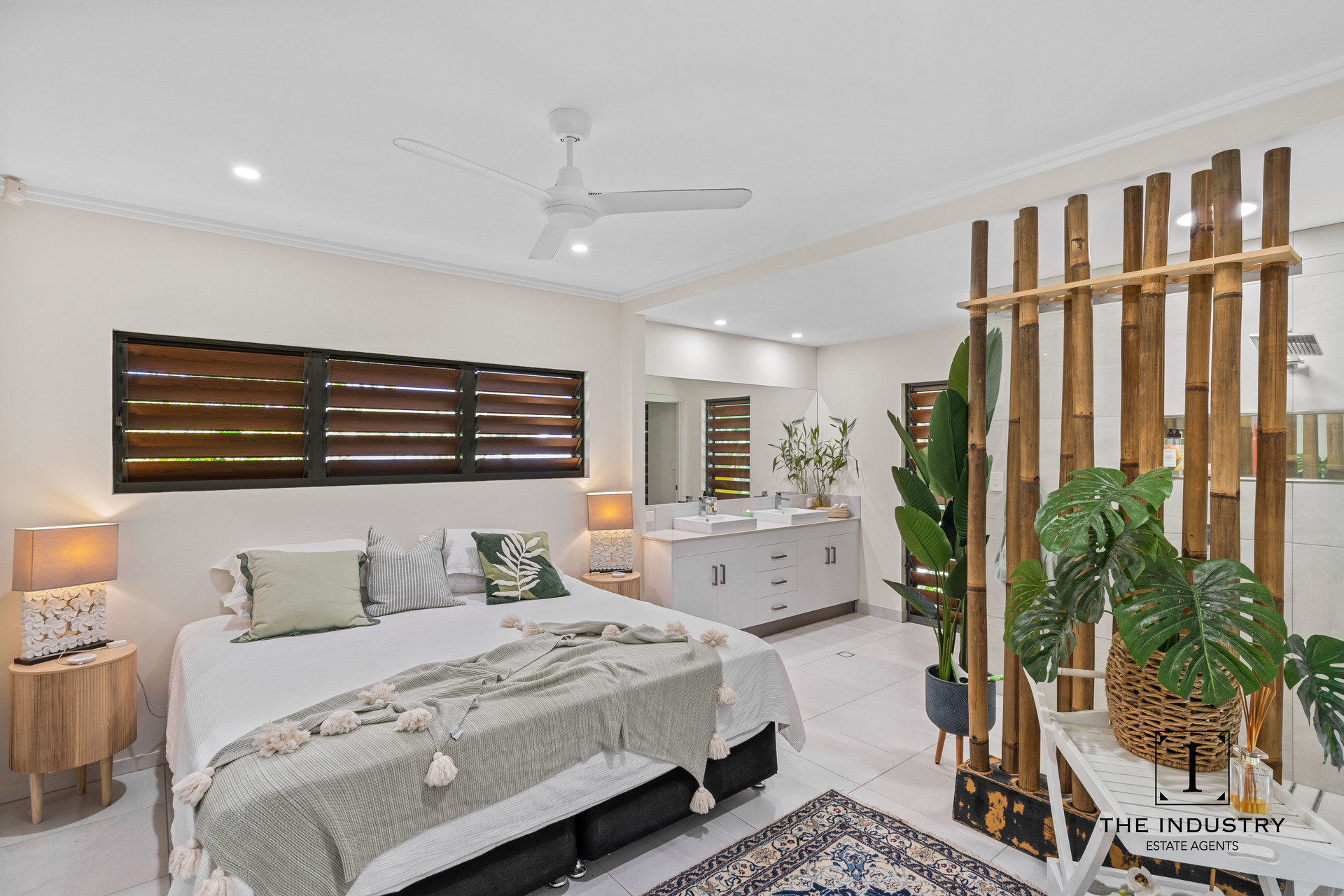 1 Flow Close, Trinity Beach, QLD 4879 AUS