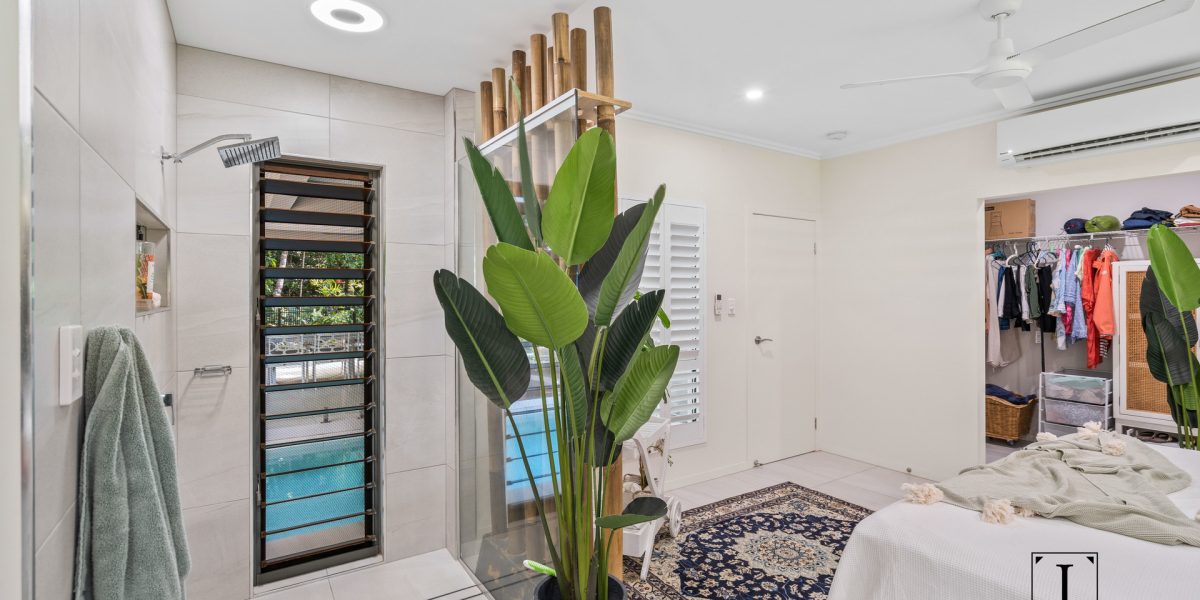 1 Flow Close, Trinity Beach, QLD 4879 AUS