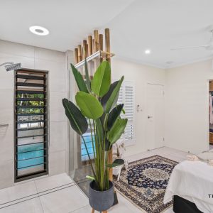 1 Flow Close, Trinity Beach, QLD 4879 AUS