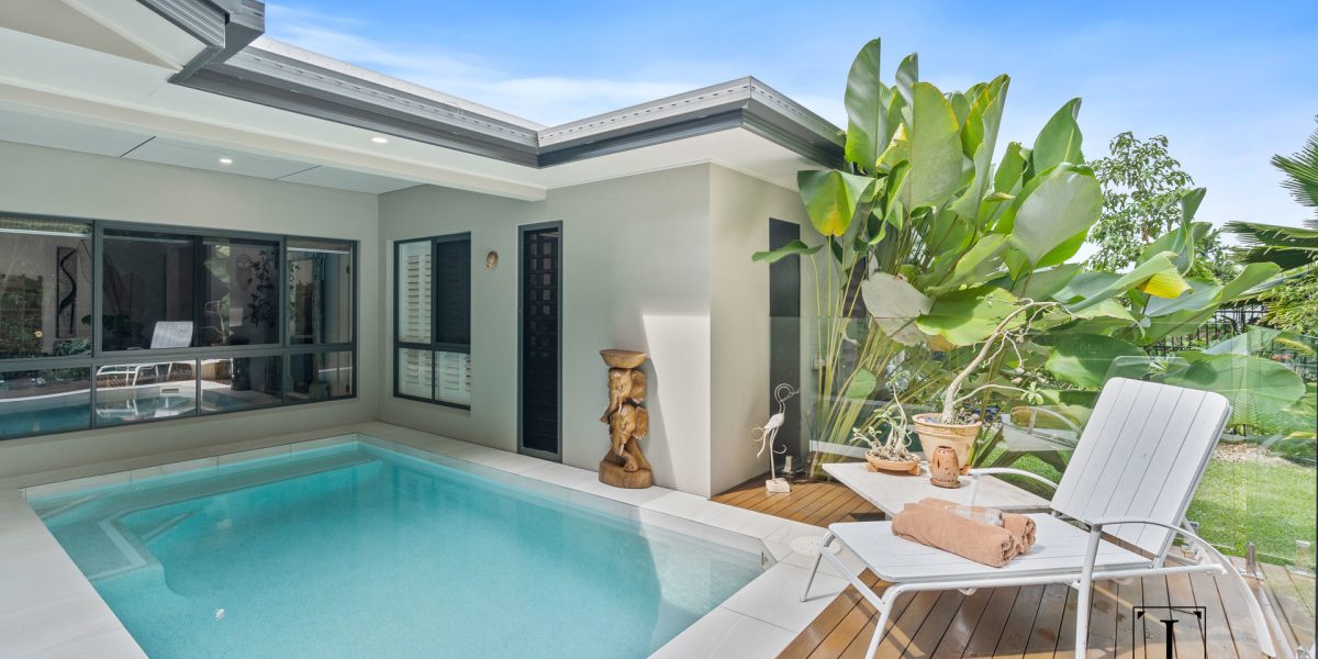 1 Flow Close, Trinity Beach, QLD 4879 AUS