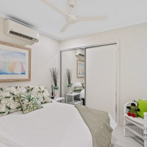 1 Flow Close, Trinity Beach, QLD 4879 AUS