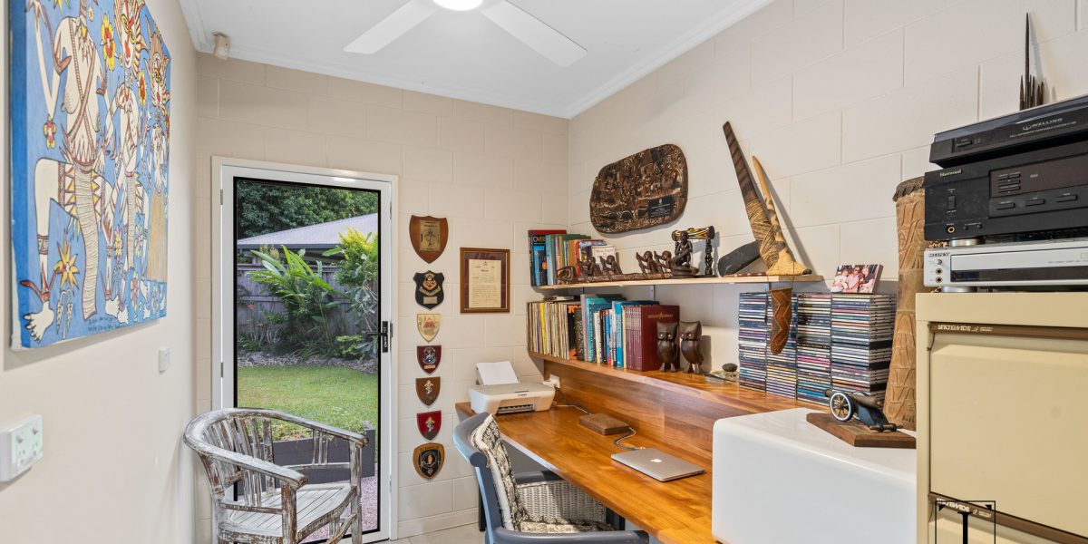 1 Flow Close, Trinity Beach, QLD 4879 AUS