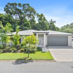 1 Flow Close, Trinity Beach, QLD 4879 AUS